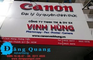 Thi công chuỗi bảng hiệu alu chữ nổi mica Canon tại Quận 1 TP HCM