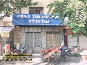 thi cong bang alu chu noi mica truong dong tam (3)