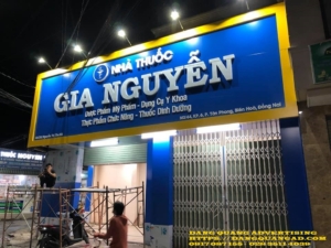 THI CONG BANG ALU CHU NOI NHA THUOC GIA NGUYEN BIEN HOA 3 3