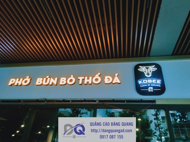 Thi công bảng hiệu alu, chữ và logo mica uốn nổi cho hệ thống nhà hàng Kobee Restaurant, tại quận 10, chung cư Hà Đô, Block Orchid 1, Tp HCM