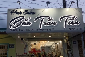 Bảng hiệu quảng cáo Quận 4